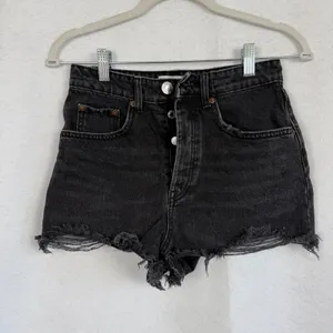 Zara Womens High Waisted Distressed Denim‎ Shorts Black Button Fly Size 2 thumbnail 2
