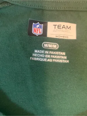 NFL Women's Green Bay Packers Team Apparel Baby Tee Ladies Sz Medium thumbnail 2