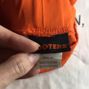 B24 #5 Hooters Girl Worn Uniform Tank/Shorts from Newnan Georgia Size XXS thumbnail 5