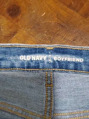 Old Navy Light Wash Boyfriend Roll-Cuff Denim Shorts thumbnail 2