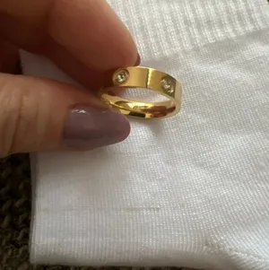Boutique Sparkling Simulated Diamond 14k Yellow Gold Band, Size 8‎ NWT thumbnail 3