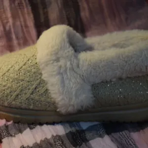 Skechers Cozy Lite Sparkle Knit Slippers, Tan, Size 6 thumbnail 7