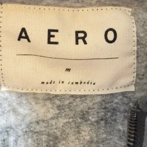 560 | Aero‎ Camo Cropped Zip Hoodie Womens Medium Grey Fleece Y2K Athleisure thumbnail 5