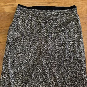 Anthropologie Maeve Anina Shimmer Preppy Holiday Cheetah Whimsigoth Midi Skirt 6 thumbnail 3