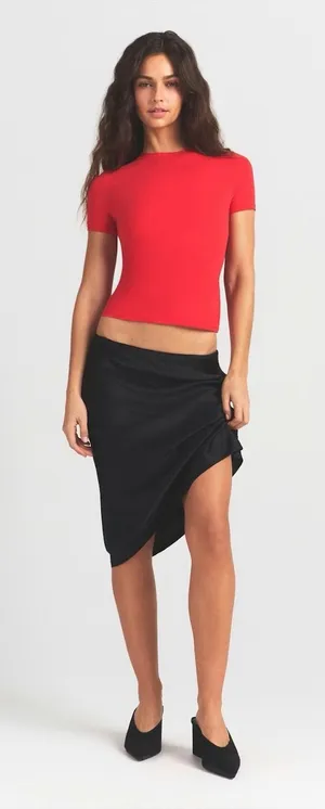 Skims fits everybody short sleeve t-shirt size xl sold out size in Cherry NWT thumbnail 1