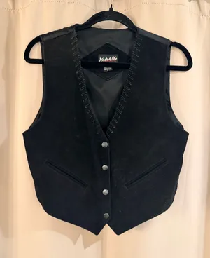 Women's Katch Me Black Suede Vest thumbnail 1