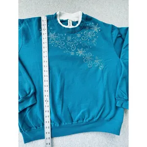 Decorated Originals Womens Blue Rhinestone Snowflake Holiday Sweatshirt Large‎ thumbnail 7