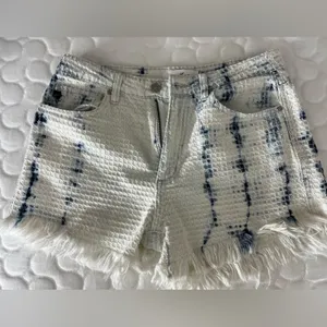 KanCan White Tie-Dye Frayed Hem Women's Shorts Size L thumbnail 2