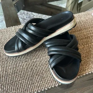 Women's Black Strappy Sandals Size 9 thumbnail 3