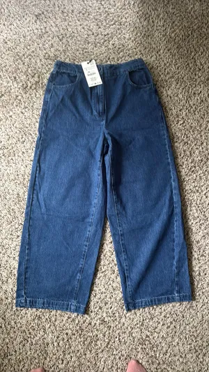 Classic Dark Wash High-Rise Relaxed Barrel Jeans thumbnail 10