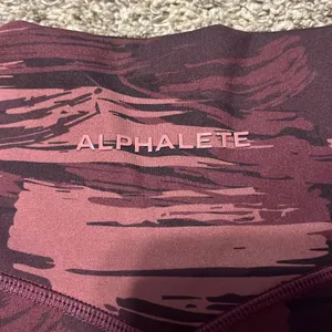 Alphalete Surface Power Pink/Purple Camo‎ Leggings Small thumbnail 7