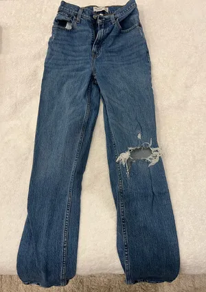 Abercrombie 90s Ultra High-Rise Straight Jeans Curve Love thumbnail 1