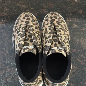 Tretorn Nylite women's Leopard Print Slip-On Sneakers Leopard W8 thumbnail 5