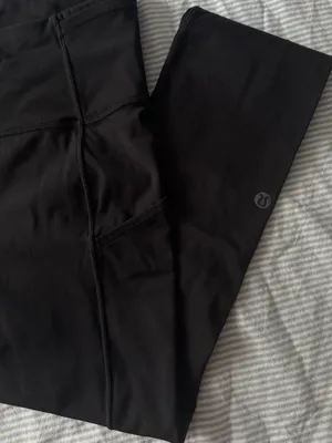 Lululemon Fast and Free 25” Women’s Black High-Rise Performance Leggings thumbnail 6