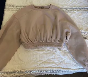 ZARA Cropped Sweatshirt thumbnail 1