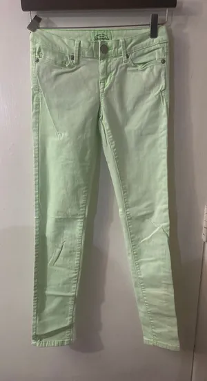 Aeropostale Women's ASHLEY Ultra Skinny Jeans Size 00 Aliencore E-Girl Dopamine thumbnail 1