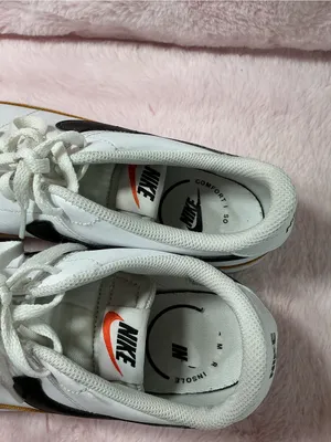 Nike White Sneakers with Black Swoosh and Brown Accent B11 thumbnail 4