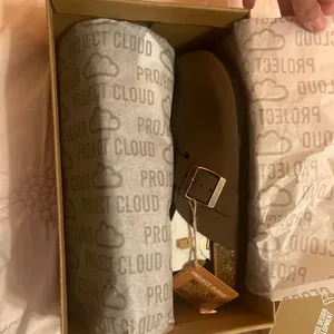 Project Cloud Clogs Brown Size 6.5 thumbnail 3