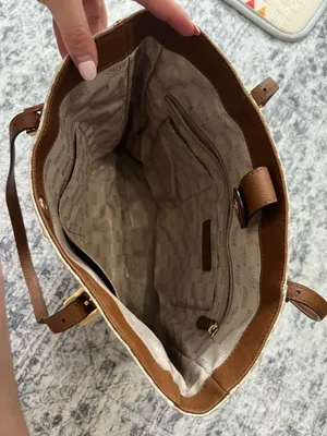 Michael Kors Purse thumbnail 4