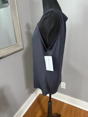 NWT Athleta Move With Ease Asym Tie Tank Black Athletic Yoga Size Medium thumbnail 3