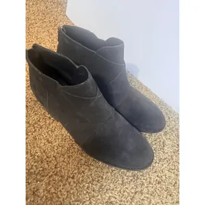 Eileen Fisher Black Suede Ankle Boots Womens 11 Low Block Heel Zip Booties thumbnail 2