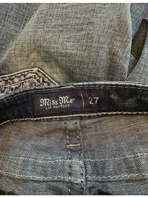 Miss Me Low Rise Boot Embroidered Back Pocket Blingy Jeans Size 27 Medium Wash thumbnail 8