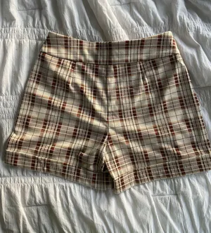 Cato BRAND NEW plaid Shorts thumbnail 3