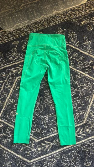 Lululemon Align Leggings with Pockets cropped 23 inch Green Size 2 thumbnail 4