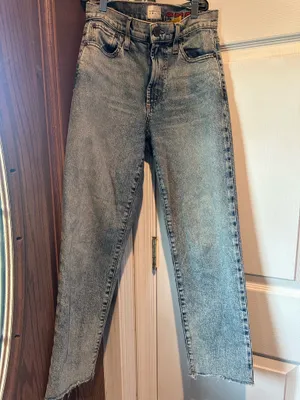 ao.la by Alice + Olivia "Good Skinny" Jeans thumbnail 2
