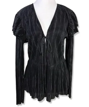 ⭐️ZARA Black Ruffle Pleated Top thumbnail 3