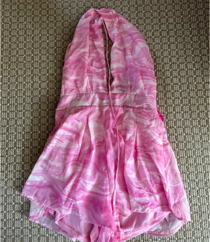 Charlotte Russe Chiffon Marble Print Cut-Out Self-Tie Halter Neck Romper thumbnail 6