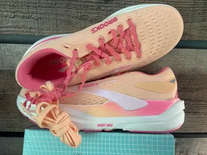 Brooks shoes Ghost Max 9 Pink thumbnail 3