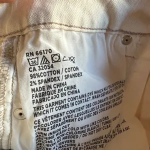 BDG Cream Super High Waisted Denim Shorts Size 25 thumbnail 3