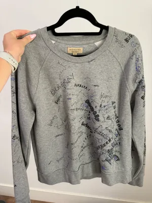Authentic Burberry Vintage Crewneck  thumbnail 1