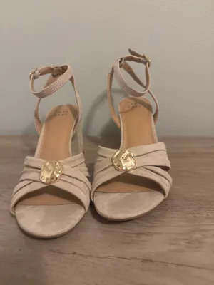 A New Day heels  thumbnail 2