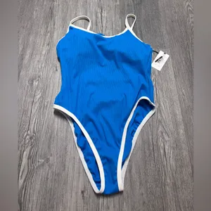 Shade & Shore Scoop Neck One Piece Bathing Suit thumbnail 2