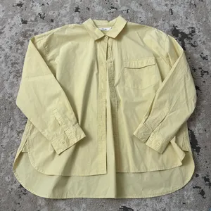 Mod Ref The Ophelia Top Size Medium in Butter Yellow | Boxy Button Down Shirt thumbnail 2