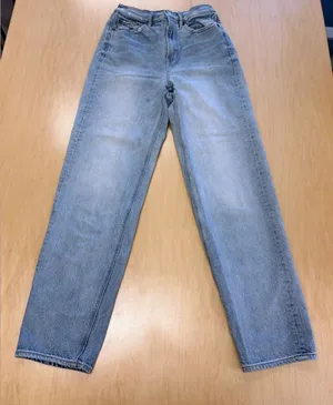 American Eagle Baggy Jean size 0 Regular Women’s Light Wash Blue 3509 thumbnail 1