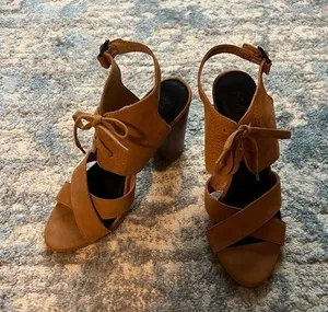 Block Heel Sandals Size 7.5 thumbnail 2