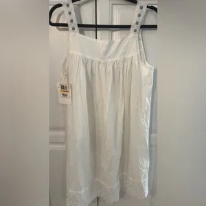 Ellen Tracy White Top with Lace and Button Accents thumbnail 2
