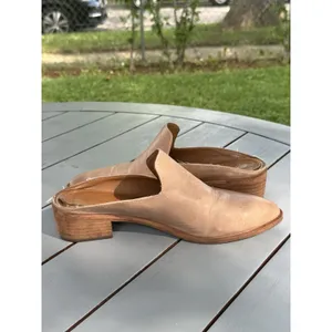 Frye Ray Leather Mules Womens Size 9.5 M Tan Natural Slip On Clogs Flat Shoes thumbnail 6