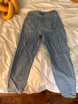 American Eagle Outfitters Mom Jeans thumbnail 4