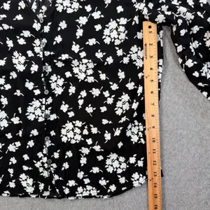 Ann Taylor LOFT Women's Large Black & White Floral Print V-Neck Button Front Blouse Top thumbnail 7