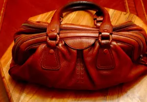 COLE HAAN MEDIUM LEATHER BAG thumbnail 1