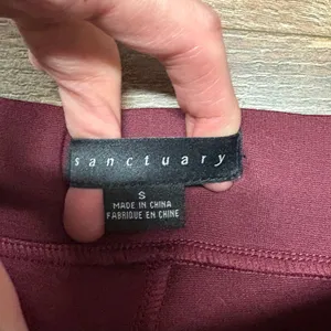 NWOT Sanctuary Burgundy Pull On Dress Pants Size Small thumbnail 2