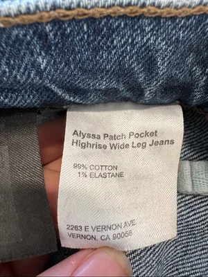 Reformation Alyssa Patch Pocket High Rise Wide Leg Jeans Anguilla Wash thumbnail 8
