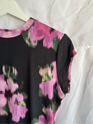 Nicole Miller Floral Cap Sleeve Top thumbnail 2