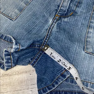 Vintage Y2K Old Navy Jean Shorts Mid-Rise Size 6 thumbnail 8