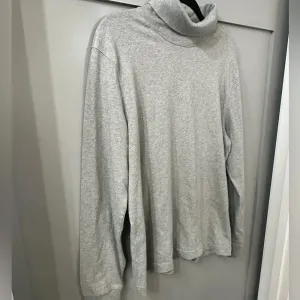 JCrew Turtle Neck Women’s Medium Gray Cotton thumbnail 2