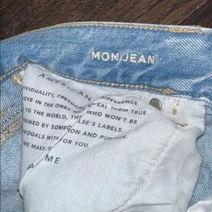 American Eagle Outfitters MOM jeans size 8 regular distressed thumbnail 5